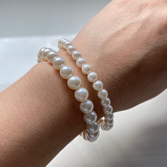 Pearl Bracelet Set - Picture 3 of 3